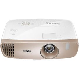 BenQ W2000 Projector